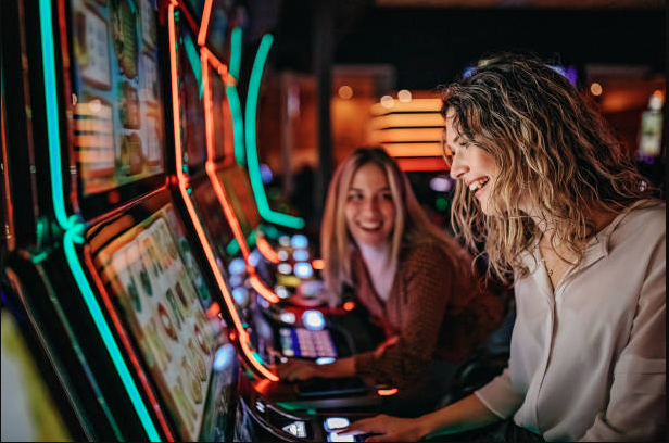 The Evolution of Casinos: From Traditional Gambling Halls to Digital Destinations The Evolution of Casinos: From Traditional Gambling Halls to Digital Destinations